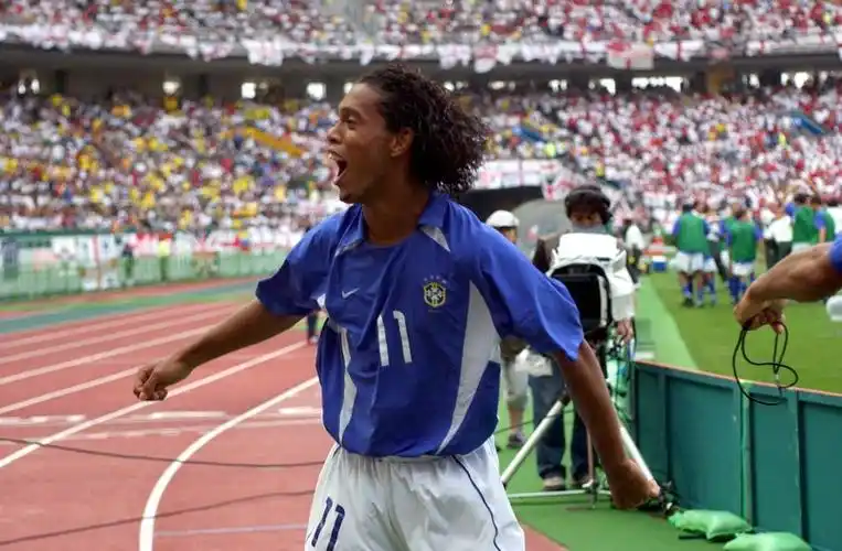 每位球员都 每位球员都